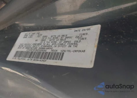 1995 Toyota Tacoma Xtracab z USA, uszkodzony, nr VIN 4TAVN73F9SZ028292